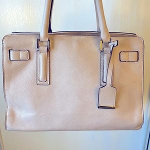 Light pink purse